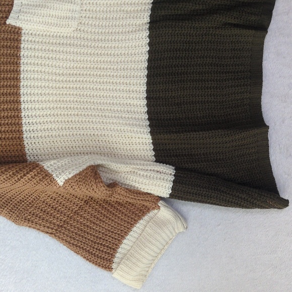 JODIFL Women's Colorblock Oversized Knit‎ Sweater Size S - Picture 3 of 7
